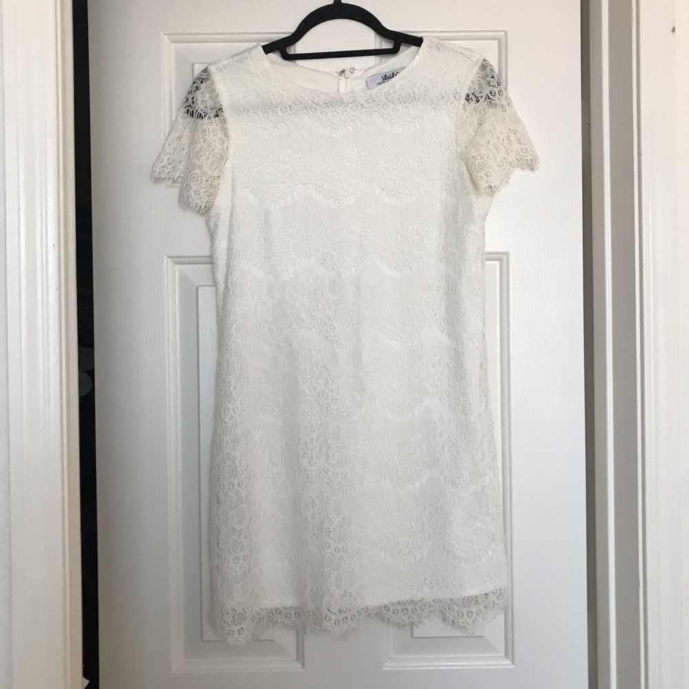 Lulu’s white lace dress 🤍🤍🤍